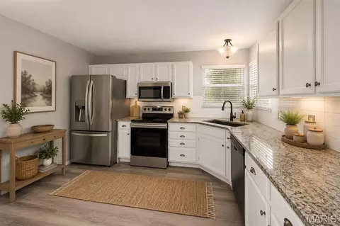 Kitchen - 4 Iron Bridge Ct, O'fallon, MO 63368 photo 1 of 4