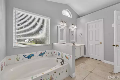 Bath - 4 Iron Bridge Ct, O'fallon, MO 63368 photo 5 of 7