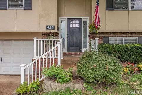 2726 Bremerton Rd, Brentwood, MO 63144