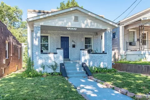2031 Schaeffer Pl, Saint Louis, MO 63139
