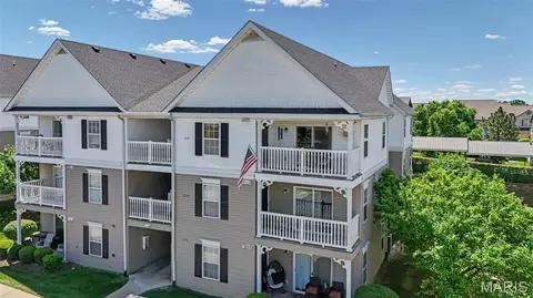 2300 Spring Creek Ln, O'fallon, MO 63368