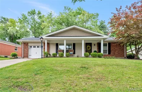 1200 Hudson Hills Dr, Ferguson, MO 63135