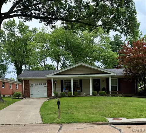 1200 Hudson Hills Dr, Ferguson, MO 63135