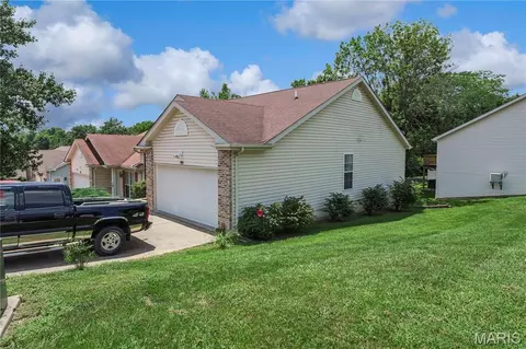 Exterior - 1911 Meriwether Dr, Washington, MO 63090 photo 4 of 4