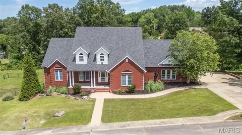 2548 Stone Ridge Dr, Poplar Bluff, MO 63901