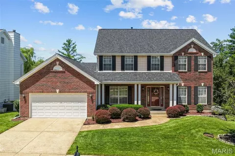 403 Arbor Glen Dr, Ballwin, MO 63021