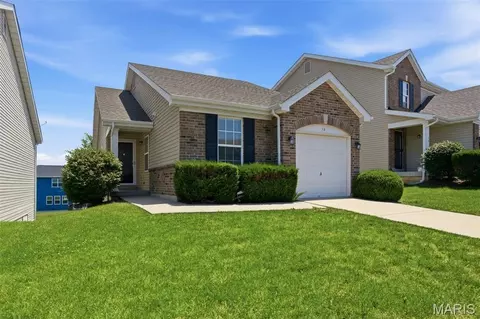 12 Brushy Brook Ct, O'fallon, MO 63366