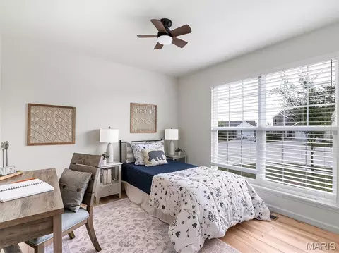 Bedroom - 5376 Shawnee View Ct, Eureka, MO 63025 photo 2 of 2