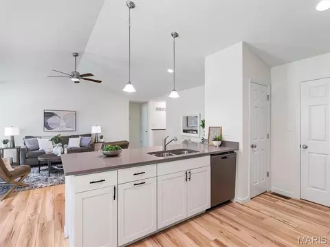 Kitchen - 5376 Shawnee View Ct, Eureka, MO 63025 photo 1 of 2