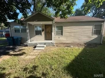 627 Ferguson Ave, Ferguson, MO 63135