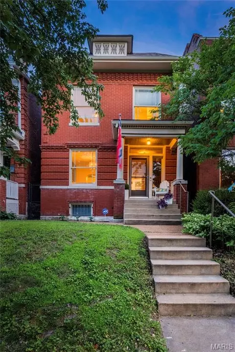 4142 Cleveland Ave, Saint Louis, MO 63110