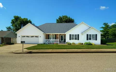 606 Norwich Dr, Rolla, MO 65401