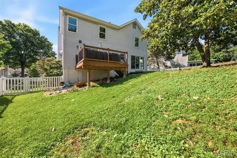 Exterior - 1015 Anna Meadows Ln, Ballwin, MO 63021 photo 13 of 14