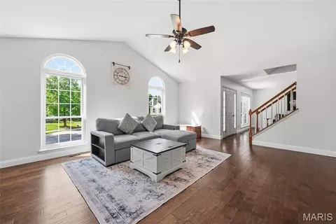Living - 1015 Anna Meadows Ln, Ballwin, MO 63021 photo 4 of 4