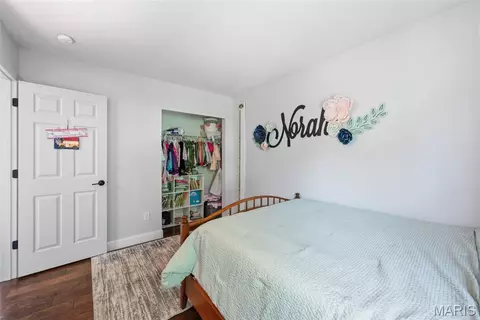 Bedroom - 1015 Anna Meadows Ln, Ballwin, MO 63021 photo 4 of 5