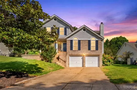 Exterior - 1015 Anna Meadows Ln, Ballwin, MO 63021 photo 1 of 14