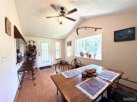 Dining - 1086 Mill Hill Rd, Saint Clair, MO 63077 photo 4 of 4