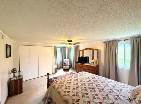 Bedroom - 1086 Mill Hill Rd, Saint Clair, MO 63077 photo 3 of 6