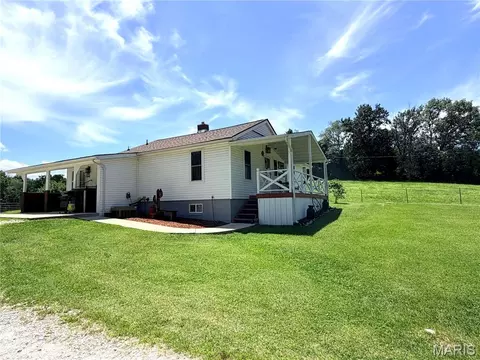 Exterior - 1086 Mill Hill Rd, Saint Clair, MO 63077 photo 4 of 15