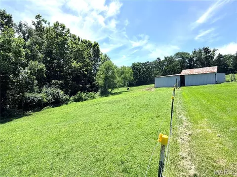 Exterior - 1086 Mill Hill Rd, Saint Clair, MO 63077 photo 7 of 15