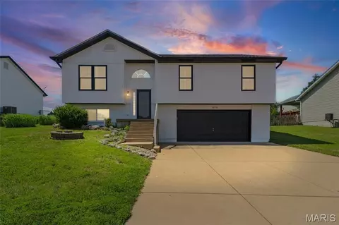 2316 W Ridge Dr, Festus, MO 63028