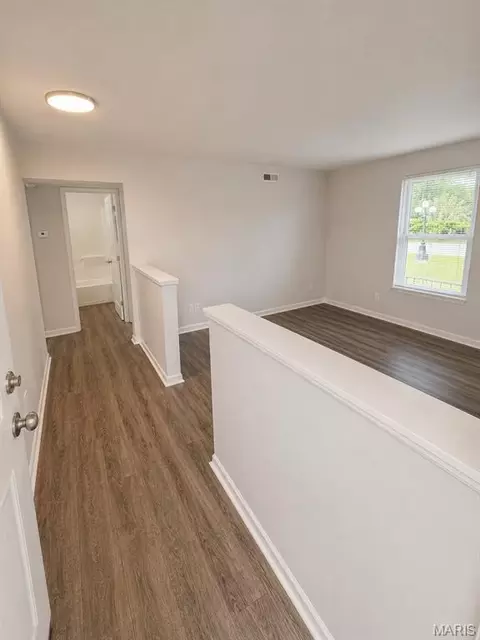 Entry Way - 1027 Caroline Dr, Washington, MO 63090 photo 1 of 1