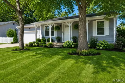 2325 Amarillo Dr, O'fallon, MO 63368 photo 3