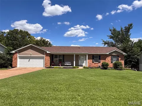 112 Blue Ridge Trce, Festus, MO 63028