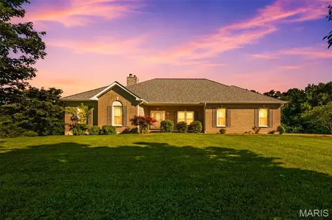 310 Morgan Meadows Ln, Eolia, MO 63344