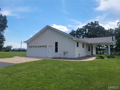 Exterior - 451 Birkhead Rd, Winfield, MO 63389 photo 2 of 19