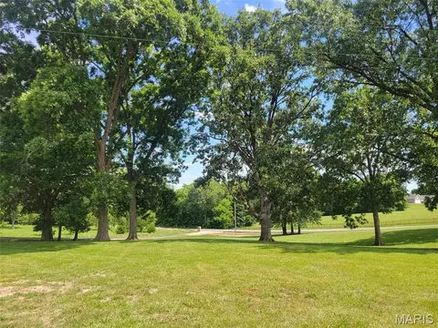 Exterior - 451 Birkhead Rd, Winfield, MO 63389 photo 7 of 19