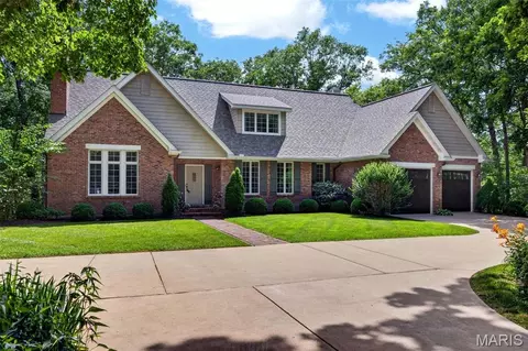 3088 Wild Horse Ln, Foristell, MO 63348