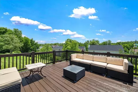 Exterior - 2 Doe Valley Ct, O'fallon, MO 63366 photo 3 of 8