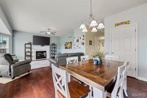 Dining - 2 Doe Valley Ct, O'fallon, MO 63366 photo 5 of 6