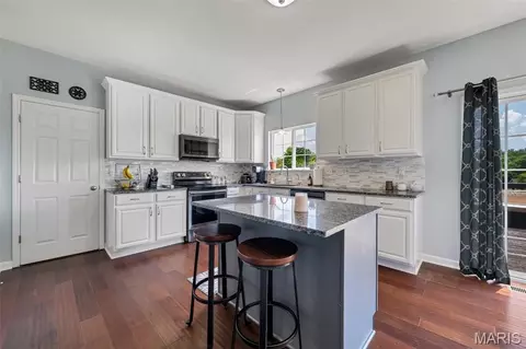 Kitchen - 2 Doe Valley Ct, O'fallon, MO 63366 photo 1 of 8