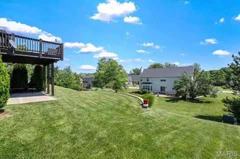 Exterior - 2 Doe Valley Ct, O'fallon, MO 63366 photo 8 of 8