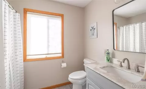 Bath - 768 Squaw Rd, Cuba, MO 65453 photo 1 of 4