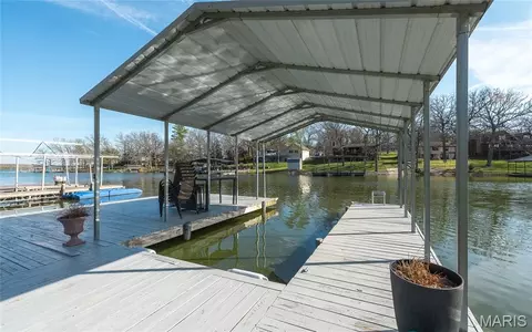 Exterior - 768 Squaw Rd, Cuba, MO 65453 photo 9 of 11