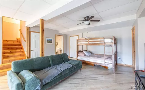 Bedroom - 768 Squaw Rd, Cuba, MO 65453 photo 5 of 5