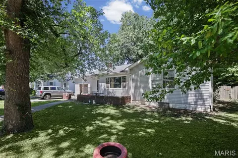 7305 Northern Dr, Belleville, IL 62223
