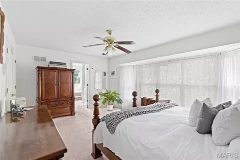 Bedroom - 2263 Pendleton Cir, O'fallon, MO 63368 photo 4 of 4
