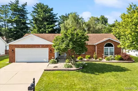 3862 Michael John Dr, Swansea, IL 62226