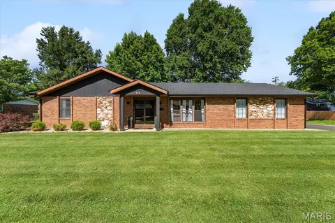 715 N Lincoln Ave, O'fallon, IL 62269
