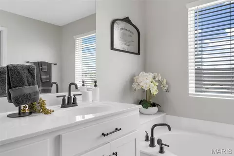 Bath - 2446 Chukka Dr, Eureka, MO 63025 photo 5 of 5