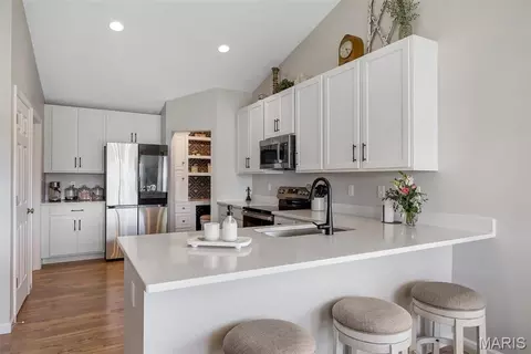 Kitchen - 2446 Chukka Dr, Eureka, MO 63025 photo 1 of 6