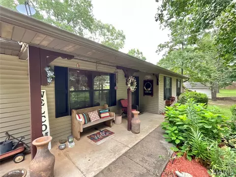 5515 Private Road 1200, West Plains, MO 65775