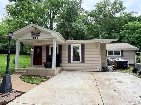 309 Jefferson Ave, Wildwood, MO 63038
