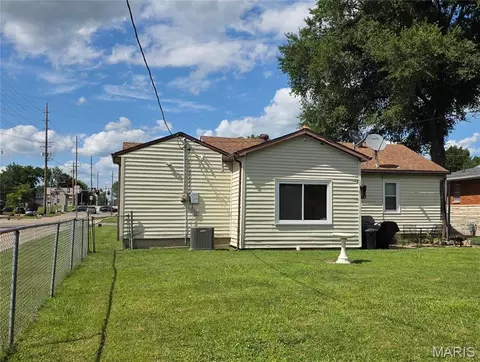 2021 Lacey St, Cape Girardeau, MO 63701