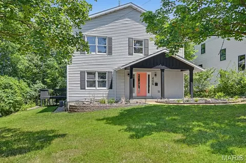 406 Meyer Ave, Saint Louis, MO 63122