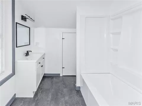 Bath - 710 E Main St, Alhambra, IL 62001 photo 2 of 5